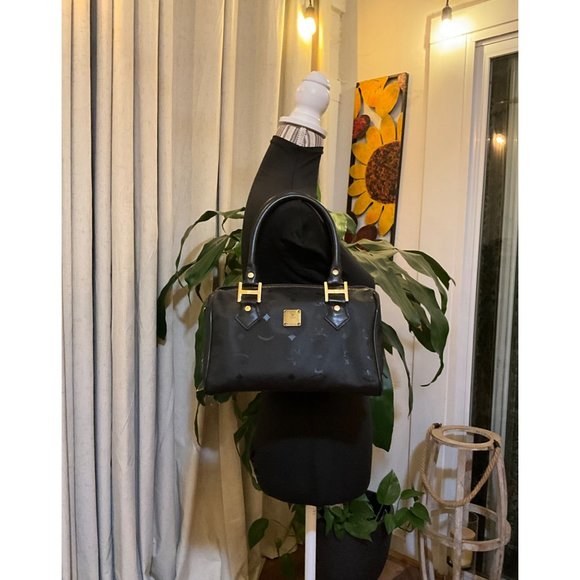 ♦️♦️ AUTHENTIC BLACK MCM BOSTON TOTE - Picture 13 of 13